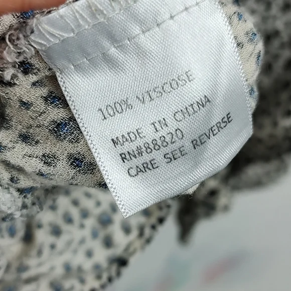 Cynthia Rowley Floral Print V-neck Top - Picture 5 of 10